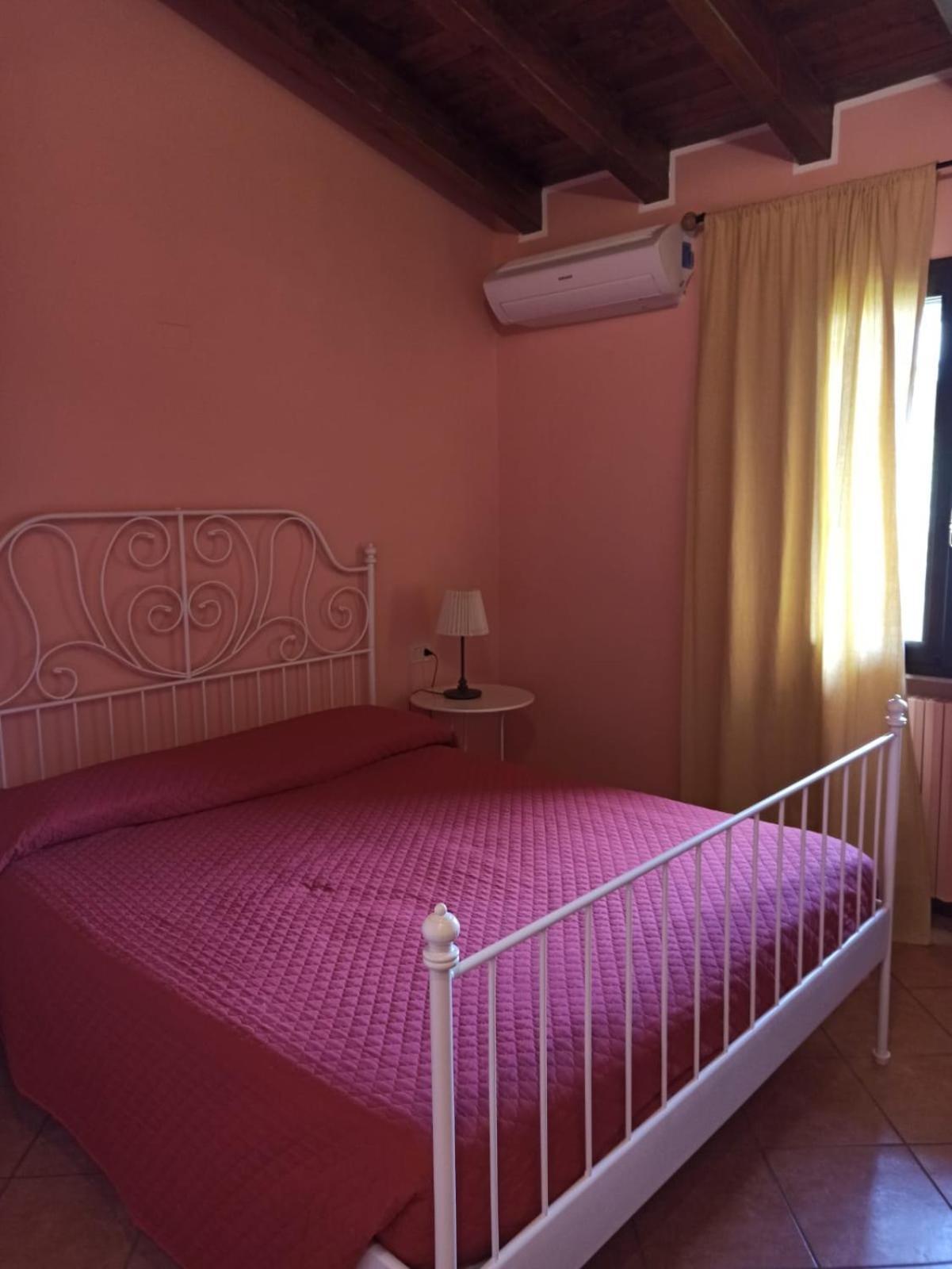 Omas Haus Villa ตอสโกลาโน มาแดร์โน ภายนอก รูปภาพ