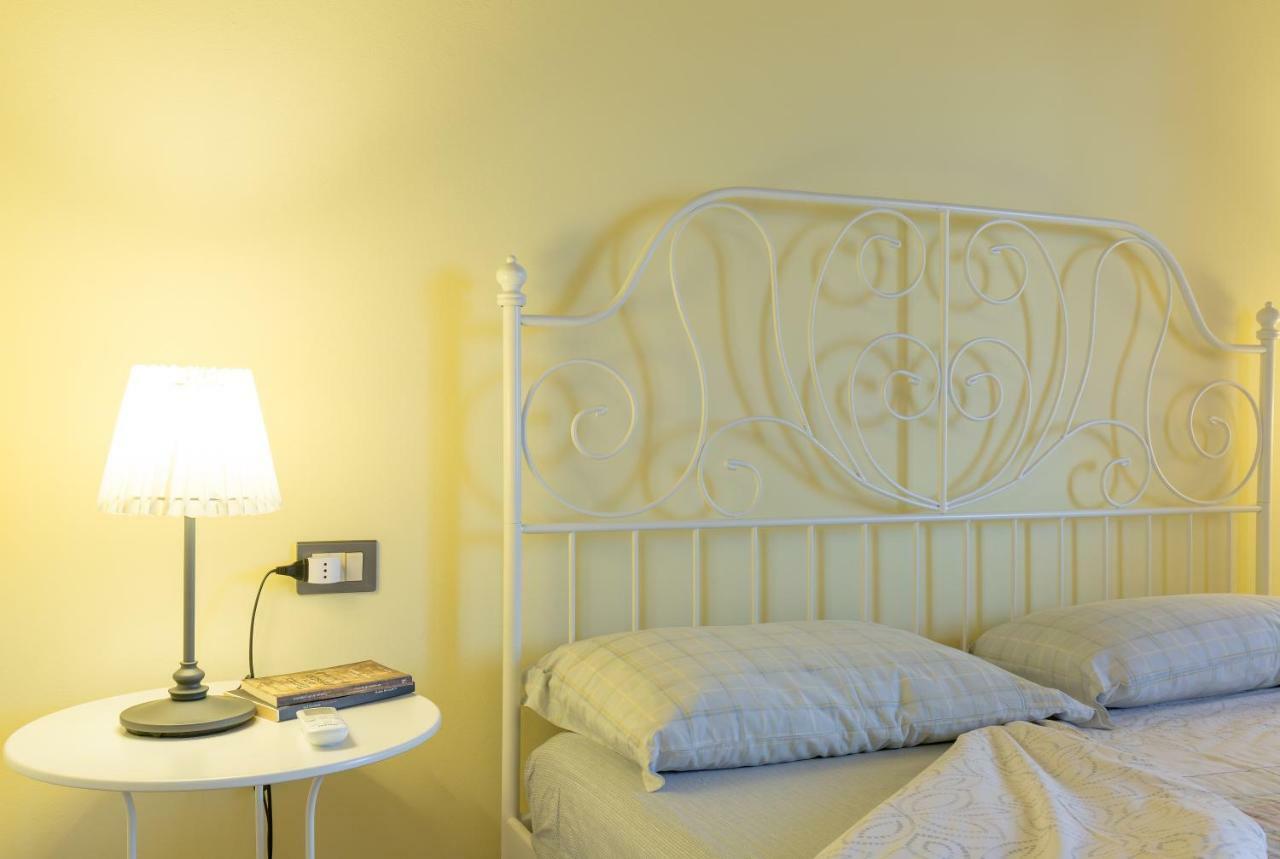 Omas Haus Villa ตอสโกลาโน มาแดร์โน ภายนอก รูปภาพ