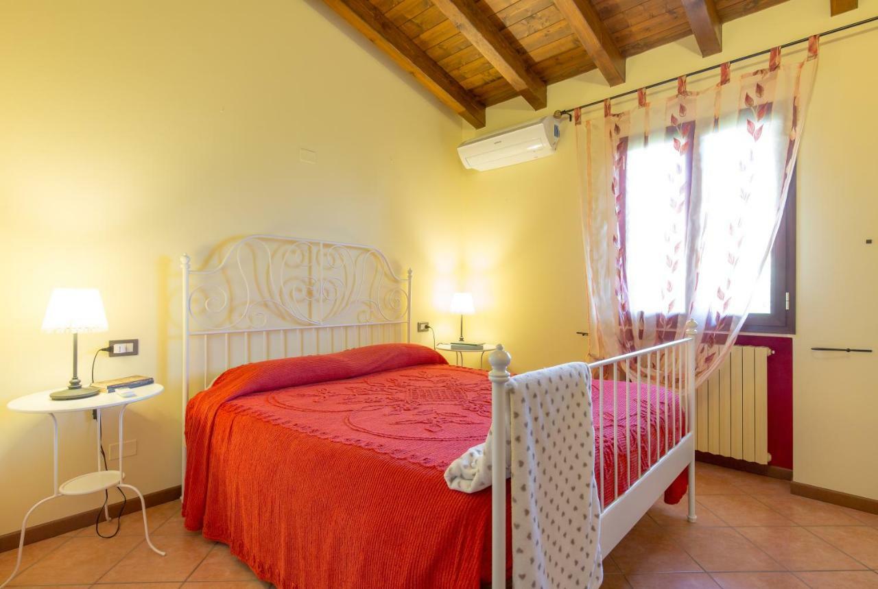 Omas Haus Villa ตอสโกลาโน มาแดร์โน ภายนอก รูปภาพ