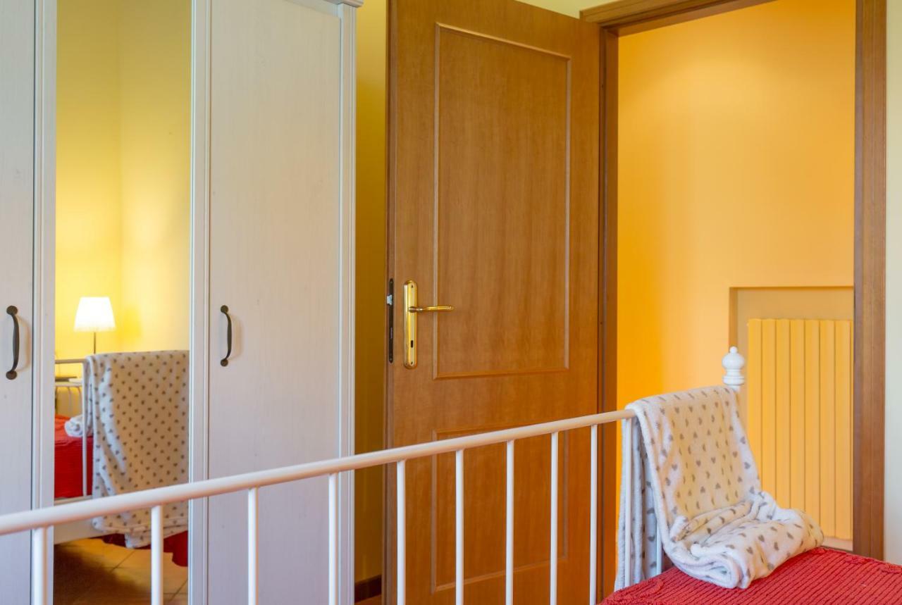 Omas Haus Villa ตอสโกลาโน มาแดร์โน ภายนอก รูปภาพ