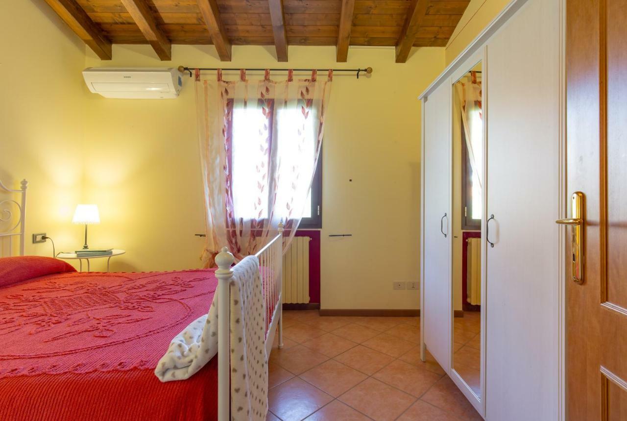 Omas Haus Villa ตอสโกลาโน มาแดร์โน ภายนอก รูปภาพ